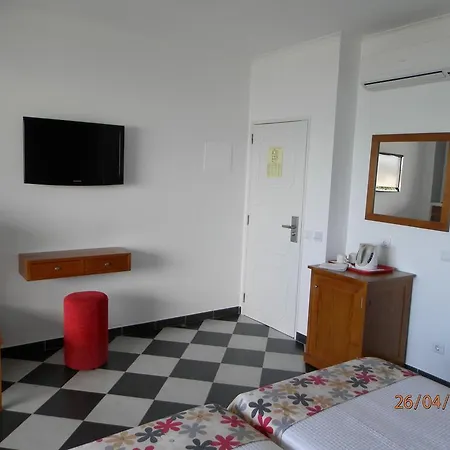 Pensjonat Frentomar Albufeira
